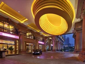 Sovereign Hotel Zhanjiang - Image 5