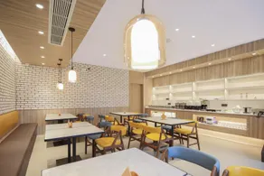 Hanting Premium Hotel Nanjing Zhonghuamen Metro Station - Image 4