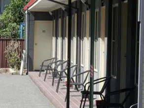 Benjamin Singleton Motel - Image 5