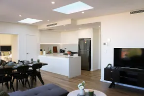 Stunning&Cozy 3Bedroom Home with great view&Free P - Image 2