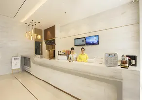 City Comfort Inn Luchuan Hot Spring Plaza High-speed Railway Station - Image 4