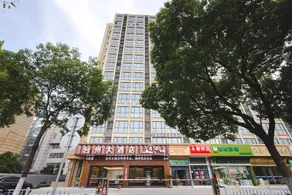 Taizhou Grand Hotel (Jiaxing South Lake Railway Station) - Image 3