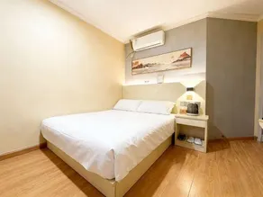 Home Inn Huayi Hotel (Landa Second Hospital Cultural Palace Subway Station) - Image 5