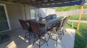 160 Overbrook 3 bedroom home with privately fenced yard and hot tub - Image 3