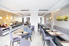 Home Inn Plus Tianjin Wudadao Scenic Area Xiaobailou Metro Station - Image 2