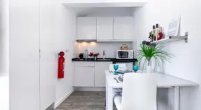 Castle Inn Lisbon Apartments - Image 2