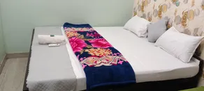 Om kashi paying guest house - Image 2