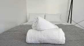 Claremont Comfort Cottage - Image 5