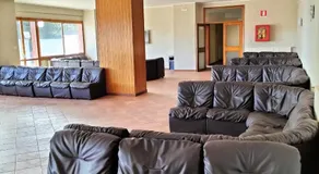 Nic snow house - Image 5