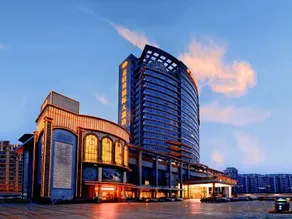 Golden Plaza International Hotel - Image 5