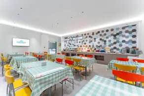 Grace Inn Xintai Bus Station - Image 3