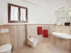 Modern Holiday Home in Pedaso with Pool - Image 2