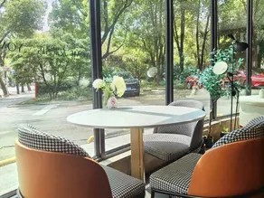 Youmi Hotel - Image 5