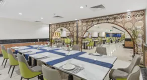 Amjad Al Deafah Hotel - Image 5