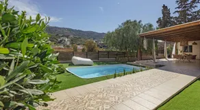 Seaside Breeze Villa - Beachfront, Private Pool, BBQ - Image 5