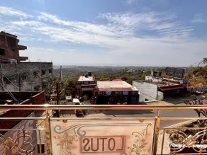 Lotus Guest House - Image 5