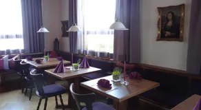 Hotel-Restaurant Zum Goldenen Hahnen - Image 2
