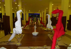 The Queensburry City Hotel - Image 2