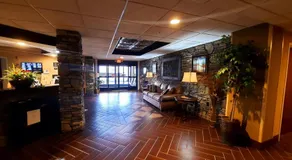 Stonebrook Lodge Bryson City - Image 4