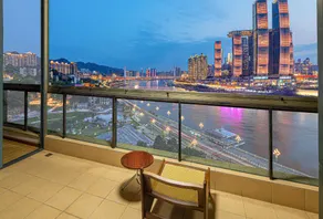 CHONGQING无人机表演/超大阳台两江汇/来福士游轮近南滨路/弹子石/下浩里/三室两卫套房 - Image 3