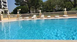 Front sea Luxury - Image 3