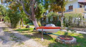 Galazia Akti Seaside Apartments - Image 5