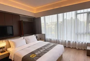 Yangzhou Slender West Lake Tongpai Hotel - Image 2