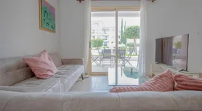 Elysia Park Apartments - Image 2