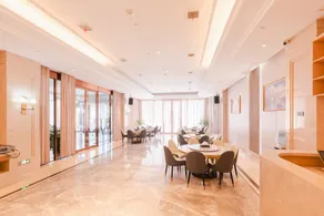 Vienna Hotel - Image 2