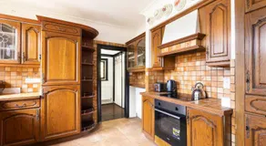 Lux 8Br Thamesfront Villa w Yacht & Sauna - Image 3