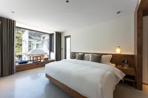 Floral Lux Hotel One valley and one villa Hotel South Gate store of Huangshan Scenic Area - Image 4
