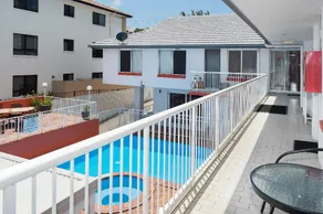 Sunshine Beach Resort - Image 4