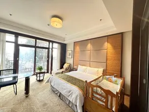 Mingzhu Lake Resort - Image 2
