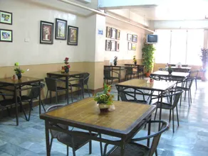 GV Hotel - Davao - Image 3