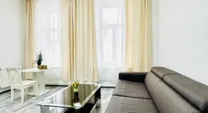 Modern & Cozy Studios -15 Min to Rathausplatz & Vienna Center - Image 3
