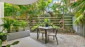Naousa Private Beach Bungalow - Image 4