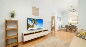 -MalagaSunApts- Stylish City Centre Pool&Parking - Image 2
