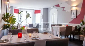 The Seaview Hotel And Restaurant - Image 5