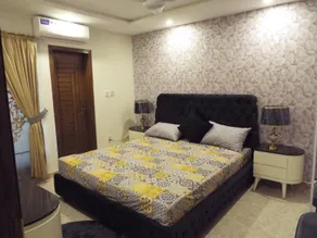 Fully Furnished 1 Bed Apartment - Image 4