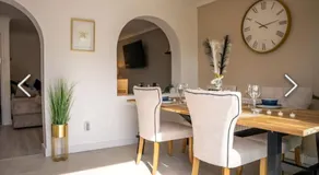 Flamingo Short Lets 4 Bed 4 Bath House Neath Hill - Image 3