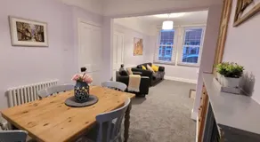 Hartoft St - 2 bed near river - Image 4