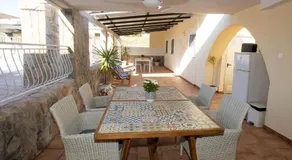 Apartamento con terraza, piscina y jacuzzi | Vistas a la montaña | Adaptado para teletrabajar - Image 3
