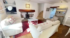 The Nook - Charming cottage, modern living with original features, perfect private garden - Image 2