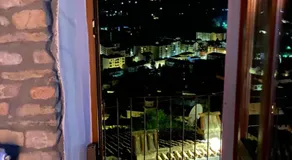 View & Wine Room - Image 4