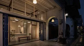 97 Yaowarat - Phuket Old Town - Image 2