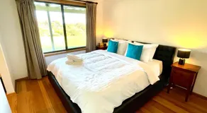 Bayview Heights - Image 2