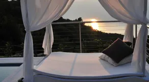 Zeno Suites - Image 5