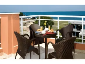 Perea Hotel - Image 3