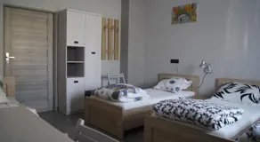 OLIVIA - Image 4