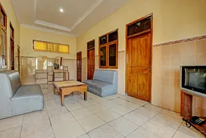 OYO Life 91677 Hotel Citra Dewi 3 - Image 4